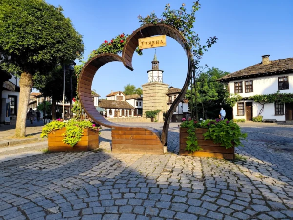 Tryavna by Train Private Tour – Lunch and Beer Tasting Included