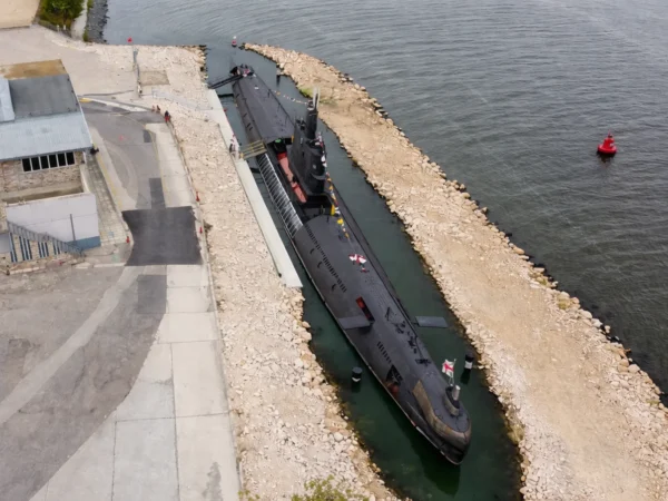 Slava Submarine, Beloslav Glass Museum & Provadia Saltworks – Lunch Included
