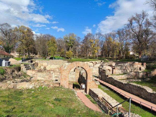 Day Tour to Starosel Thracian Tomb & Hissarya Roman Baths – Lunch Included