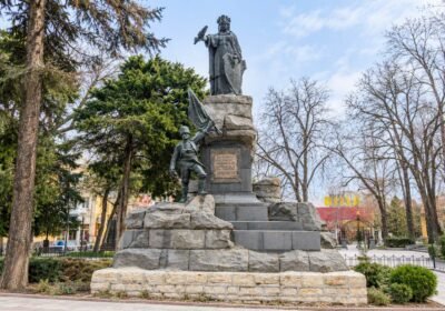 Monument of Liberty on Freedom Square – Svishtov, Bulgaria